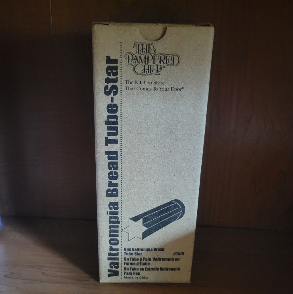 Pampered Chef Valtrompia Bread Tube-Star